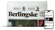 Billede af en mobil som besøger berlingske.dk og Berlingske som avis